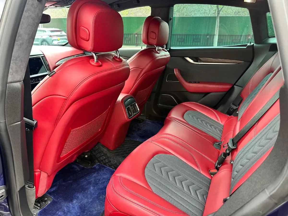 2021 Maserati Levante 3.0T 350HP V6 8AT,autocango,china used car exporter,china ev exporter,chinese used car exporter,chinese used ev exporter