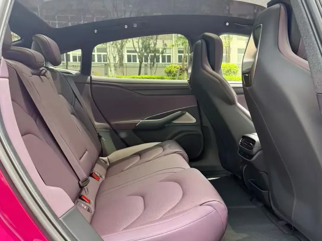 2024 MI SU7 BEV 94.3KWH,autocango,china used car exporter,china ev exporter,chinese used car exporter,chinese used ev exporter