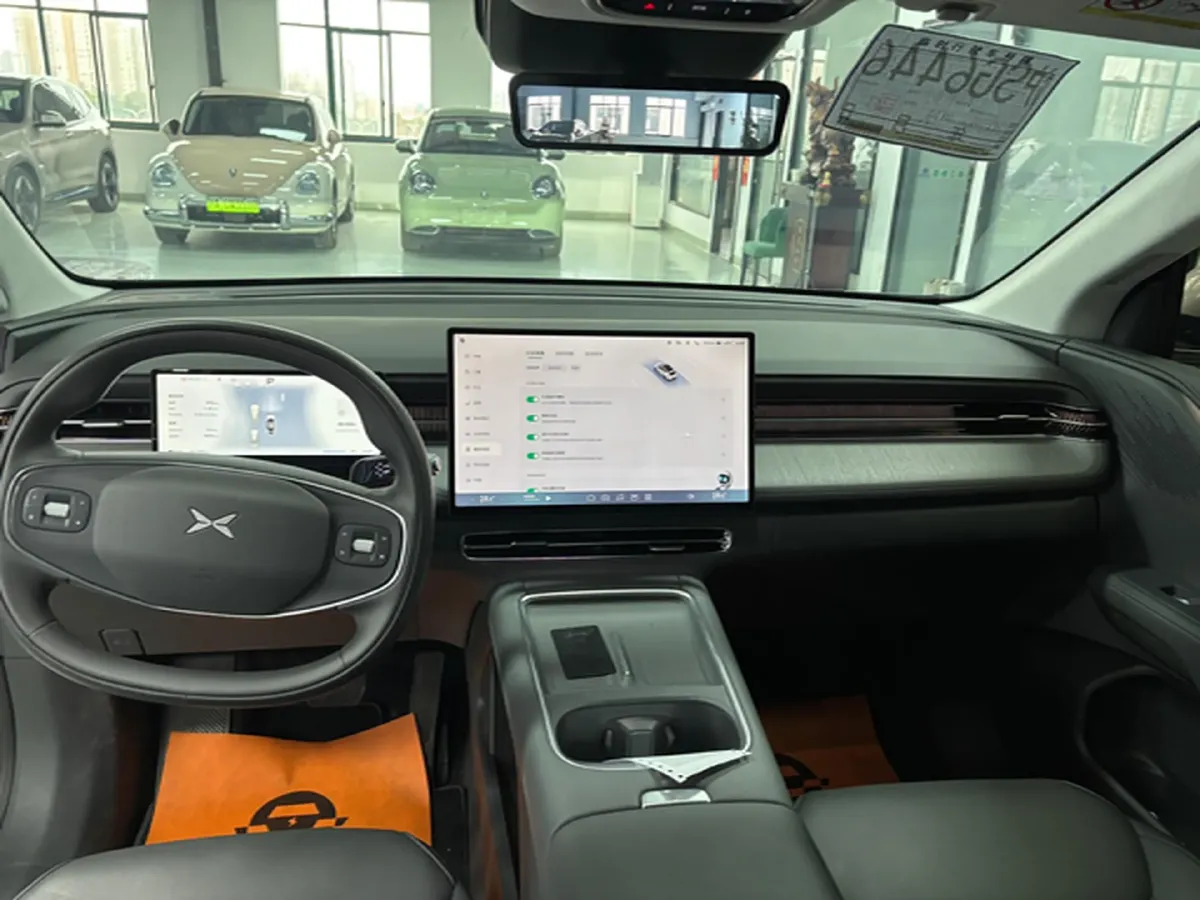 2025 Xpeng G6 BEV 68.5KWH,autocango,china used car exporter,china ev exporter,chinese used car exporter,chinese used ev exporter