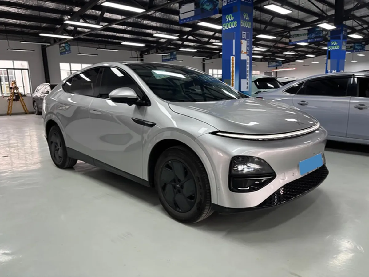 2025 Xpeng G6 BEV 68.5KWH,autocango,china used car exporter,china ev exporter,chinese used car exporter,chinese used ev exporter