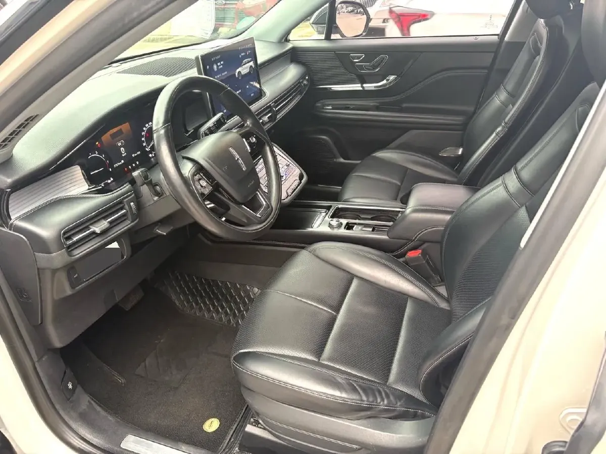 2020 Lincoln Corsair 2.0T 245HP L4 8AT,autocango,china used car exporter,china ev exporter,chinese used car exporter,chinese used ev exporter