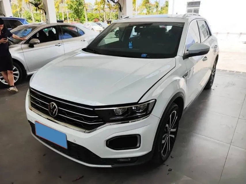 2021 Volkswagen T-Roc 1.4T 150HP L4 7DCT,autocango,china used car exporter,china ev exporter,chinese used car exporter,chinese used ev exporter