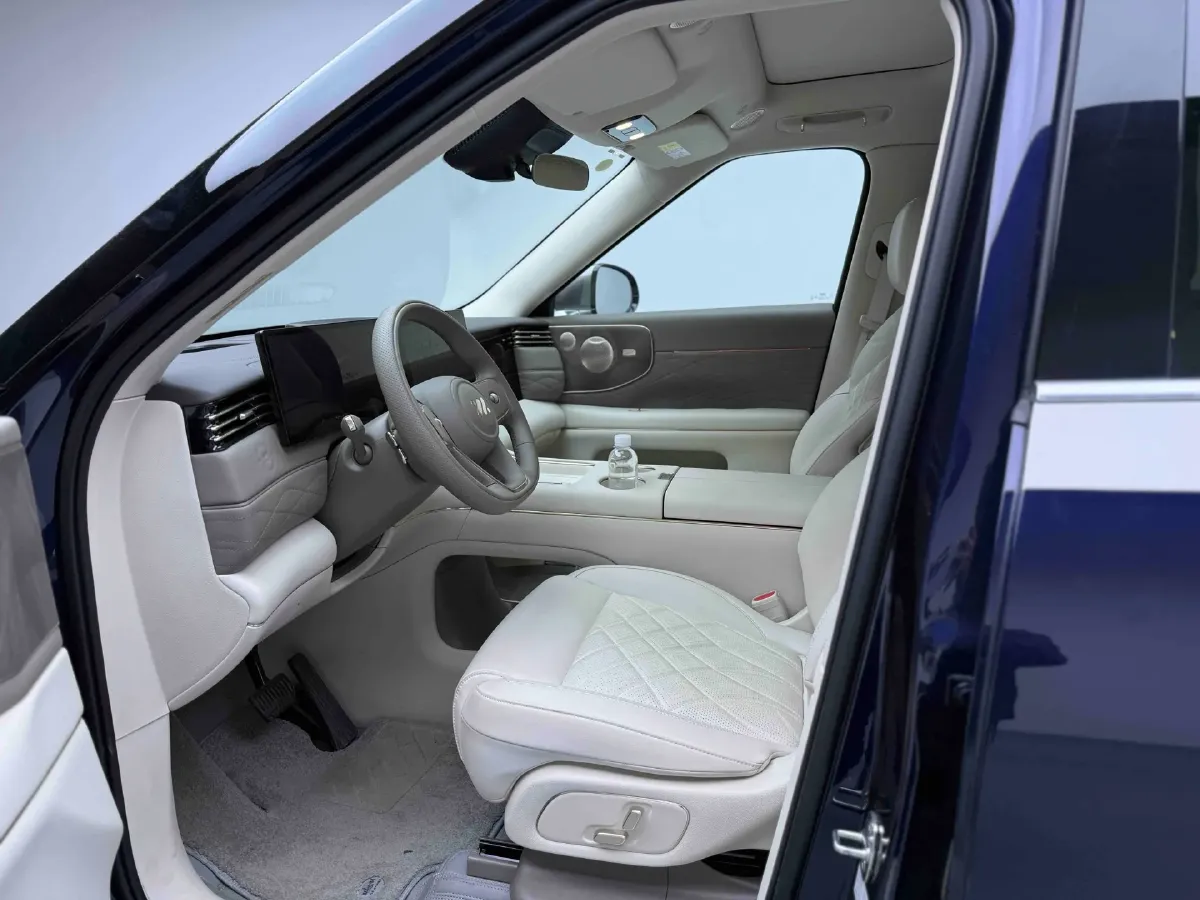 2026 IM LS9 REEV 155HP REEV,autocango,china used car exporter,china ev exporter,chinese used car exporter,chinese used ev exporter