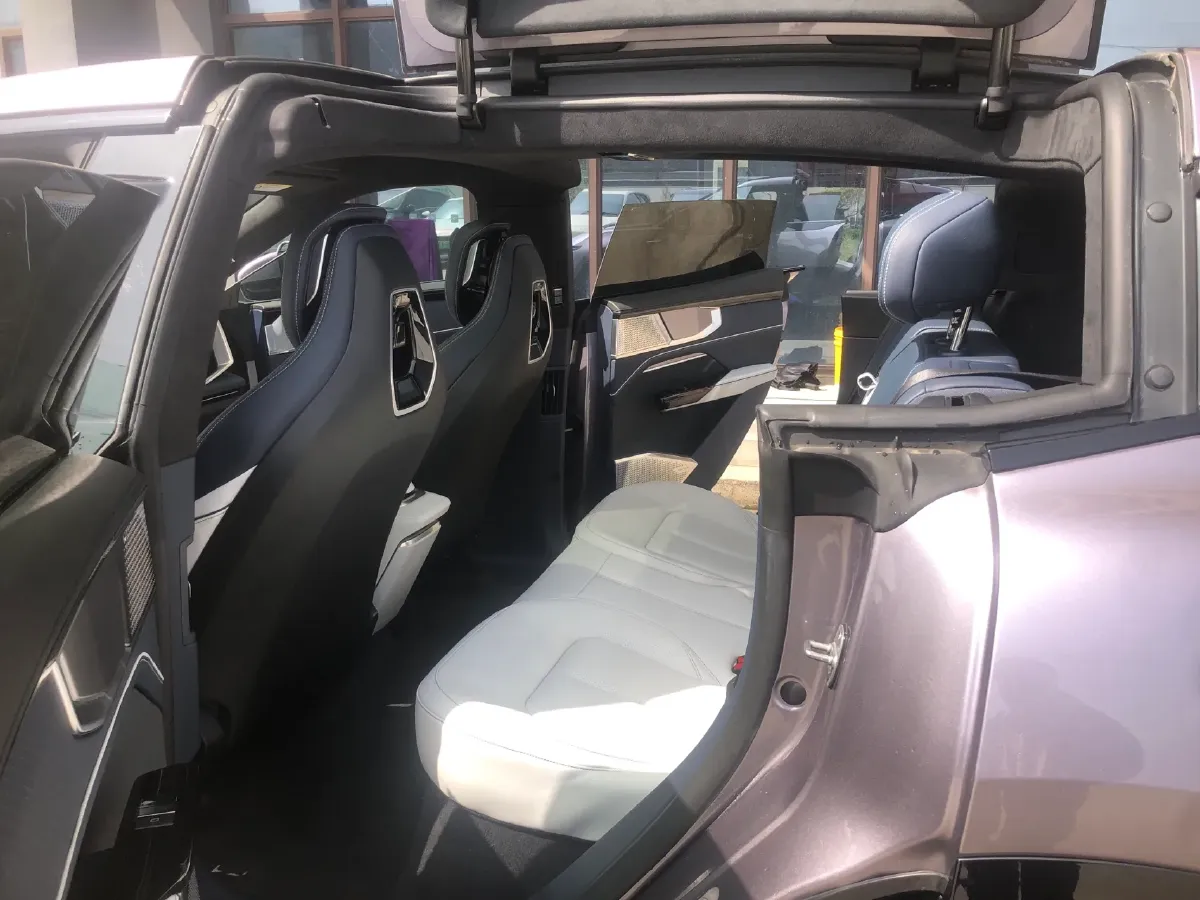 2023 HiPhi Y BEV 115KWH,autocango,china used car exporter,china ev exporter,chinese used car exporter,chinese used ev exporter