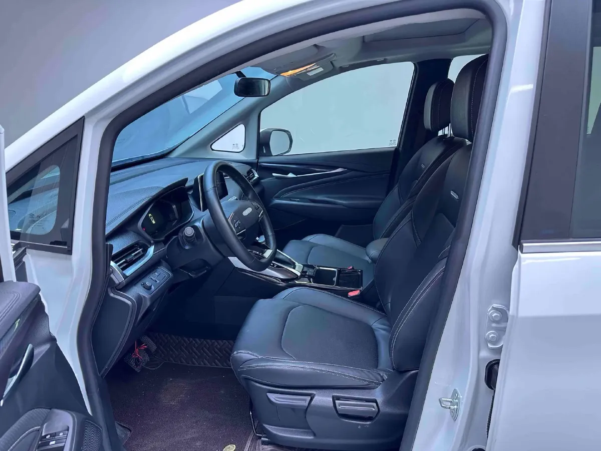 2022 MAXUS G50 1.5T 169HP L4 7DCT,autocango,china used car exporter,china ev exporter,chinese used car exporter,chinese used ev exporter