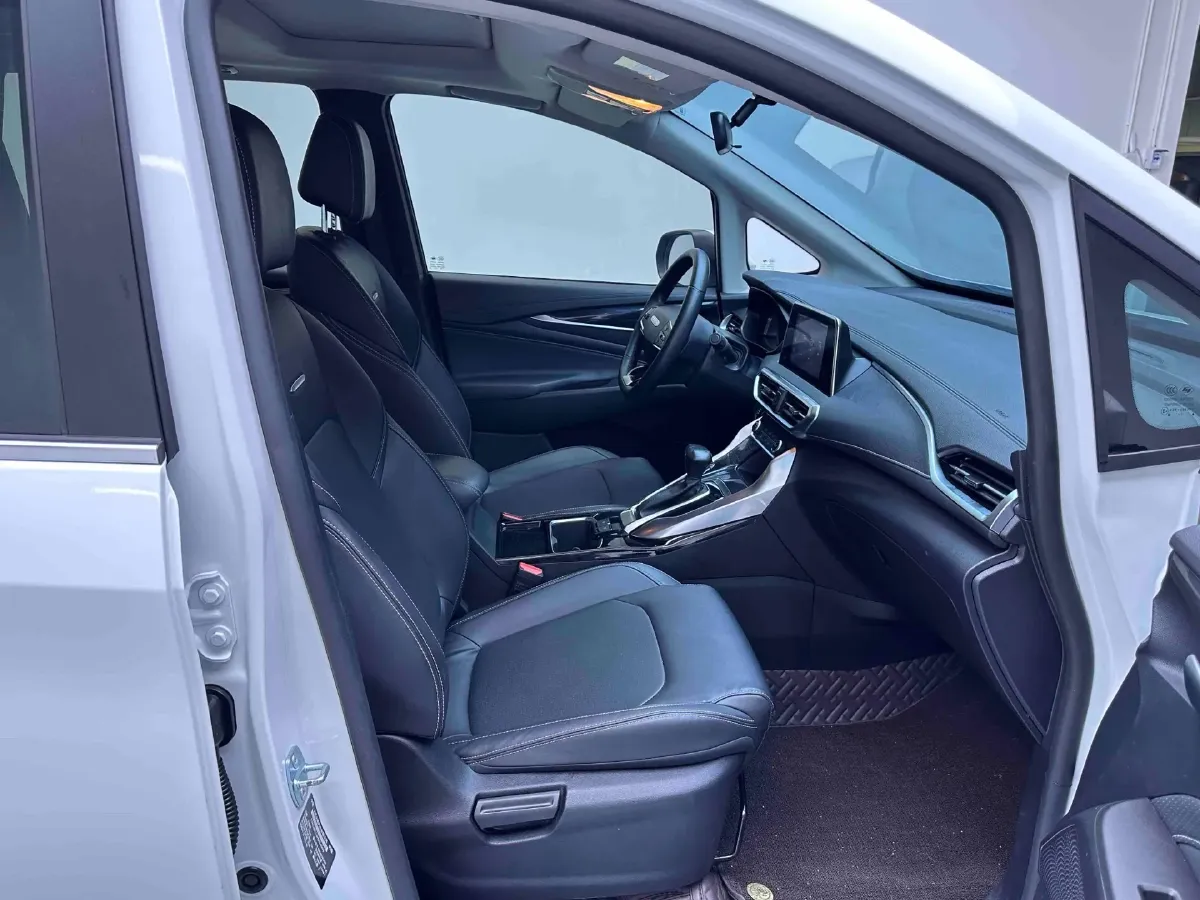 2022 MAXUS G50 1.5T 169HP L4 7DCT,autocango,china used car exporter,china ev exporter,chinese used car exporter,chinese used ev exporter