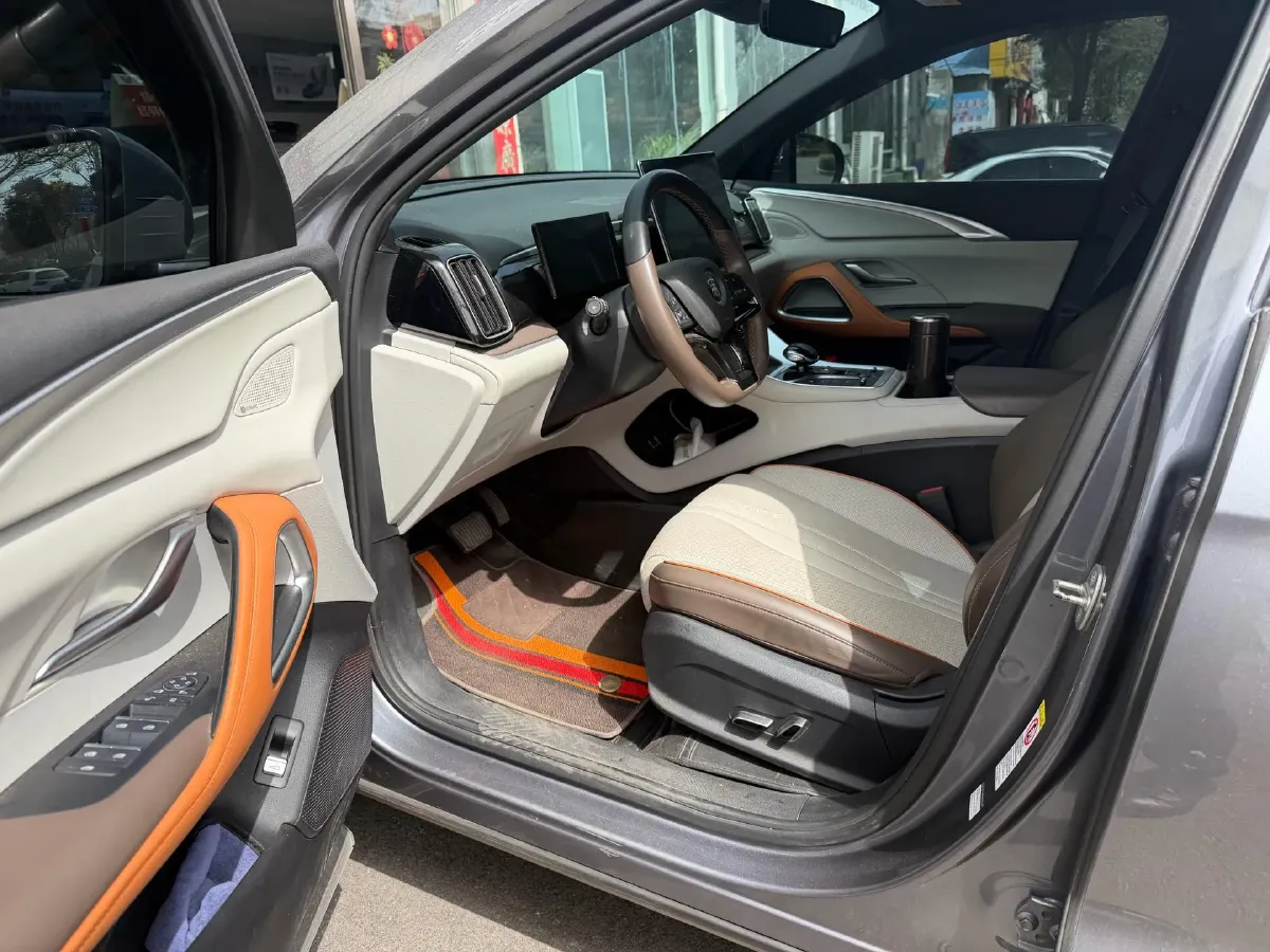 2022 Geely JiaJi 1.5T 177HP L3 7DCT PHEV 15.5KWH,autocango,china used car exporter,china ev exporter,chinese used car exporter,chinese used ev exporter