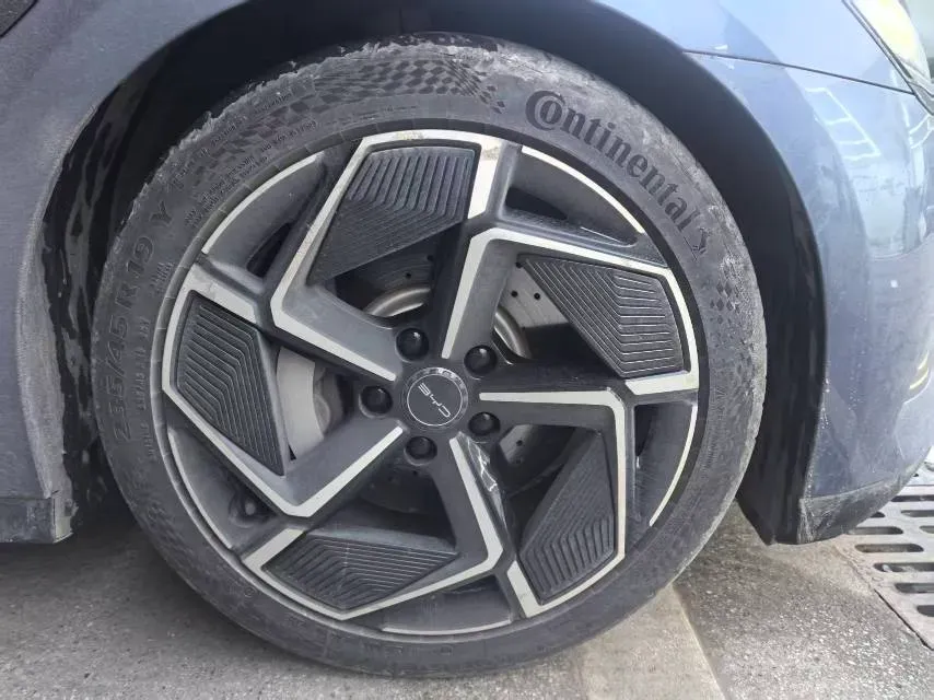 2022 AITO AITO M5 Range Extended 125HP REEV 40KWH,autocango,china used car exporter,china ev exporter,chinese used car exporter,chinese used ev exporter