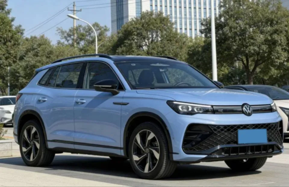 2026 Volkswagen Tiguan L 2.0T 220HP L4 7DCT,autocango,china used car exporter,china ev exporter,chinese used car exporter,chinese used ev exporter