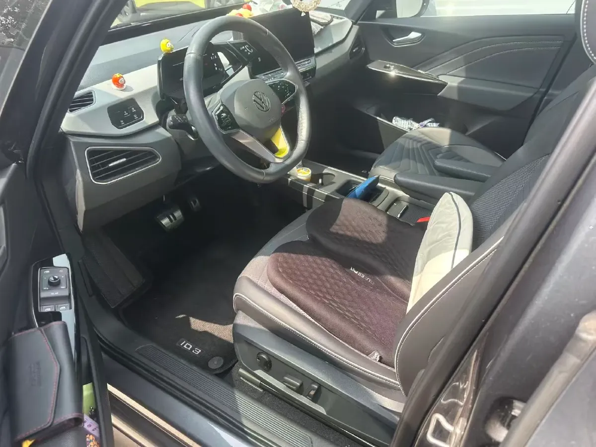 2023 Volkswagen ID.3 BEV 52.8KWH,autocango,china used car exporter,china ev exporter,chinese used car exporter,chinese used ev exporter