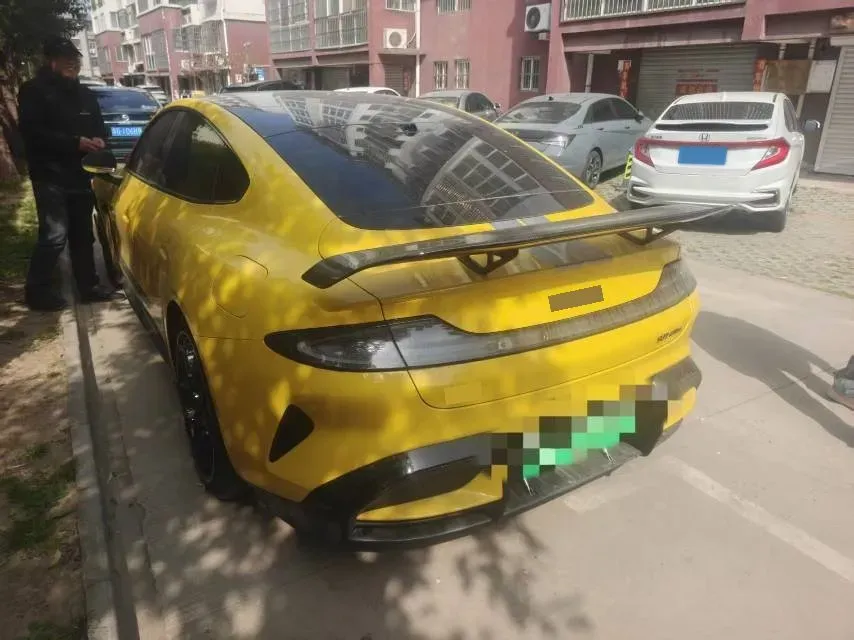 2025 MI SU7 Ultra BEV 93.7KWH,autocango,china used car exporter,china ev exporter,chinese used car exporter,chinese used ev exporter