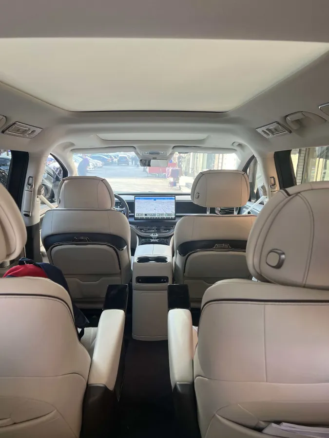 2024 Denza D9 1.5T 139HP L4 E-CVT PHEV 40KWH,autocango,china used car exporter,china ev exporter,chinese used car exporter,chinese used ev exporter