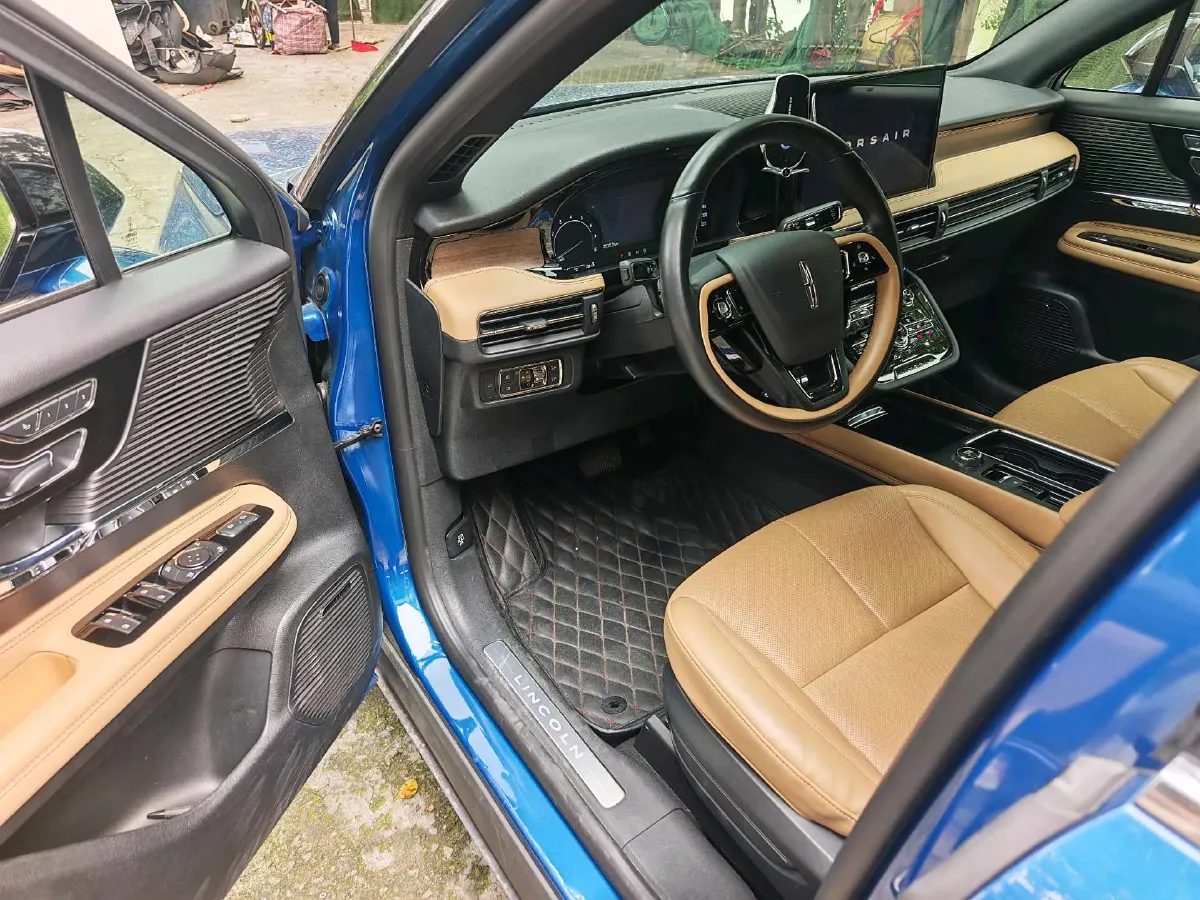 2021 Lincoln Corsair 2.0T 245HP L4 8AT,autocango,china used car exporter,china ev exporter,chinese used car exporter,chinese used ev exporter