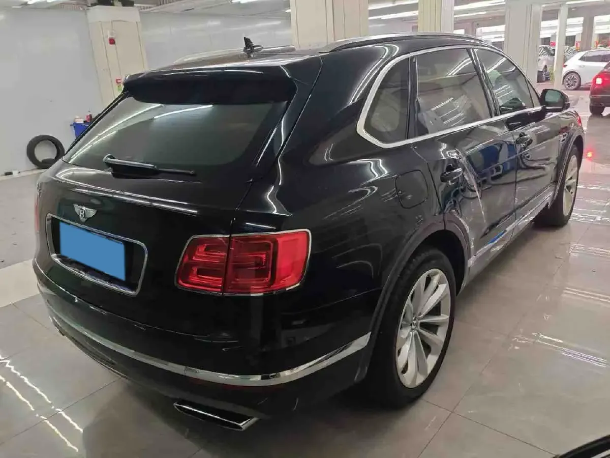 2016 Bentley Bentayga 6.0T 608HP W12 8AT,autocango,china used car exporter,china ev exporter,chinese used car exporter,chinese used ev exporter