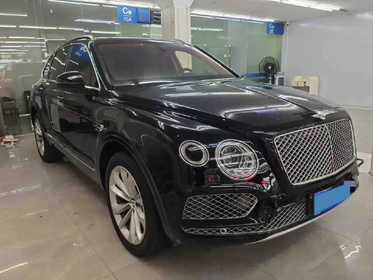 2016 Bentley Bentayga 6.0T 608HP W12 8AT,autocango,china used car exporter,china ev exporter,chinese used car exporter,chinese used ev exporter