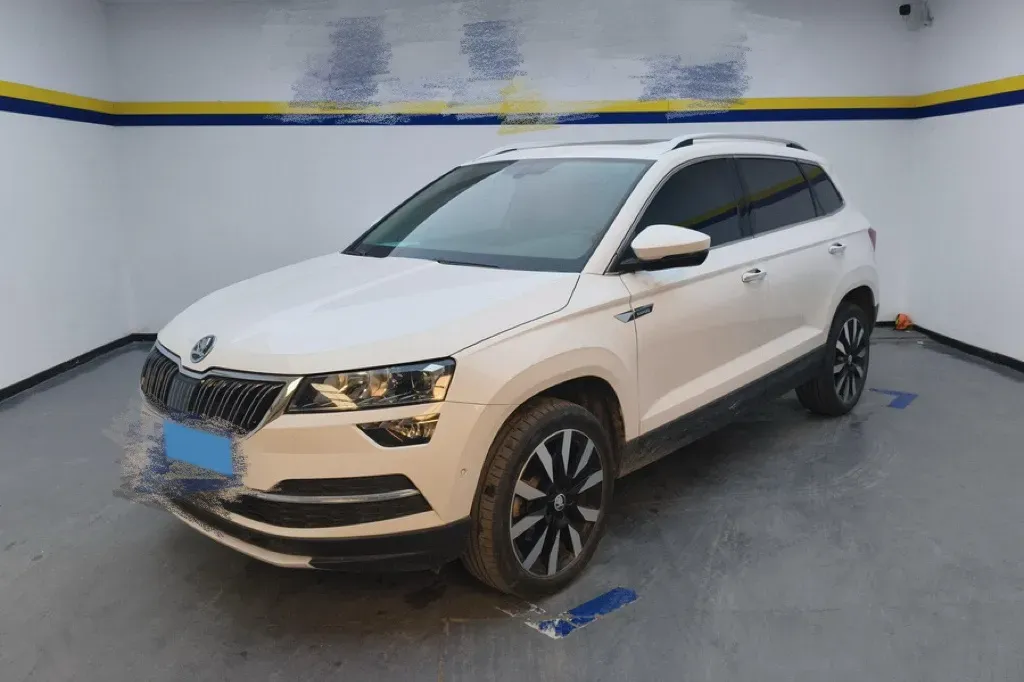 2021 Skoda Karoq 1.4T 150HP L4 7DCT,autocango,china used car exporter,china ev exporter,chinese used car exporter,chinese used ev exporter