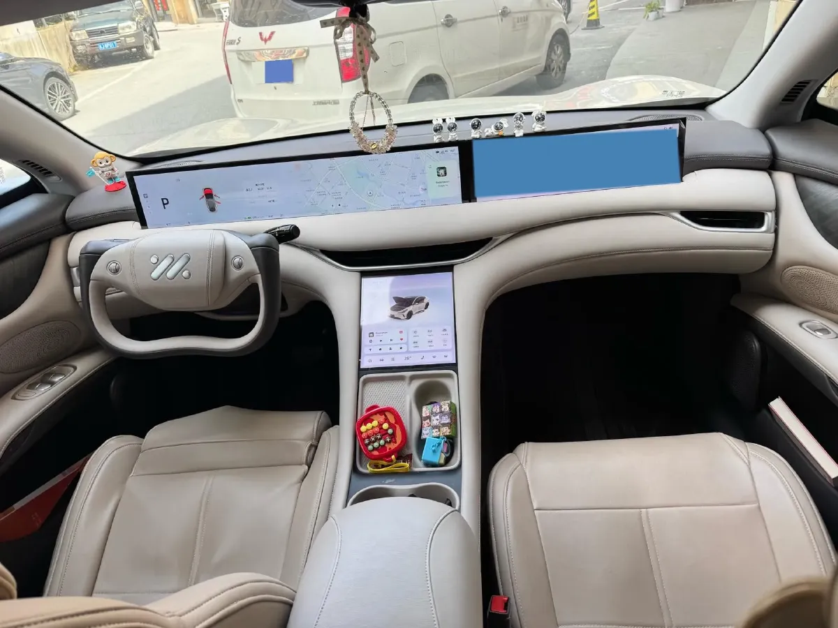 2023 IM LS6 BEV 71KWH,autocango,china used car exporter,china ev exporter,chinese used car exporter,chinese used ev exporter