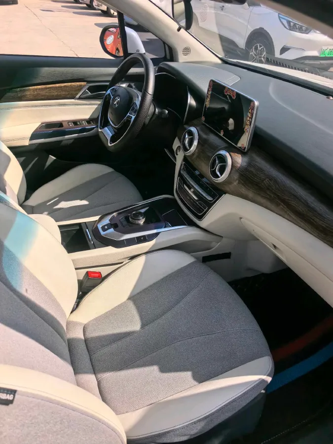 2018 BeiJing Auto EU5 BEV 53.66KWH,autocango,china used car exporter,china ev exporter,chinese used car exporter,chinese used ev exporter