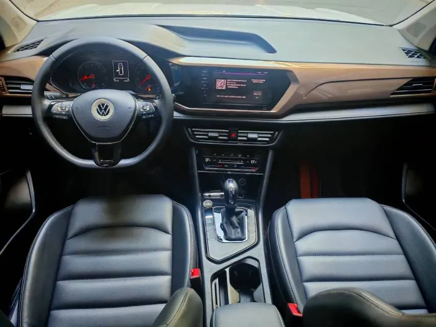 2021 Volkswagen Tharu 1.4T 150HP L4 7DCT,autocango,china used car exporter,china ev exporter,chinese used car exporter,chinese used ev exporter