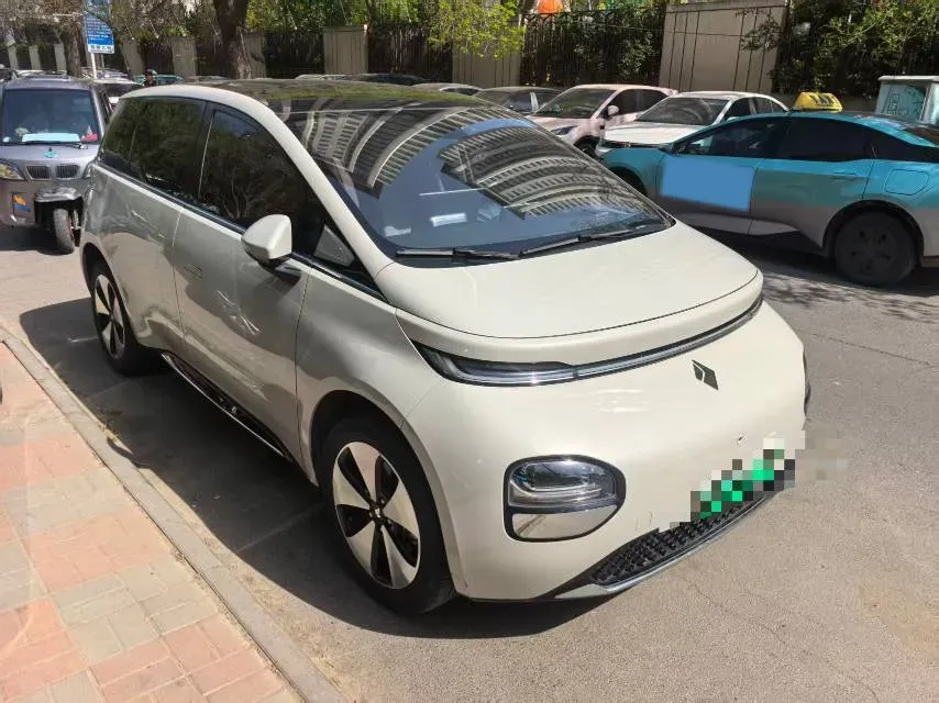 2023 BaoJun Cloud BEV 50.6KWH,autocango,china used car exporter,china ev exporter,chinese used car exporter,chinese used ev exporter