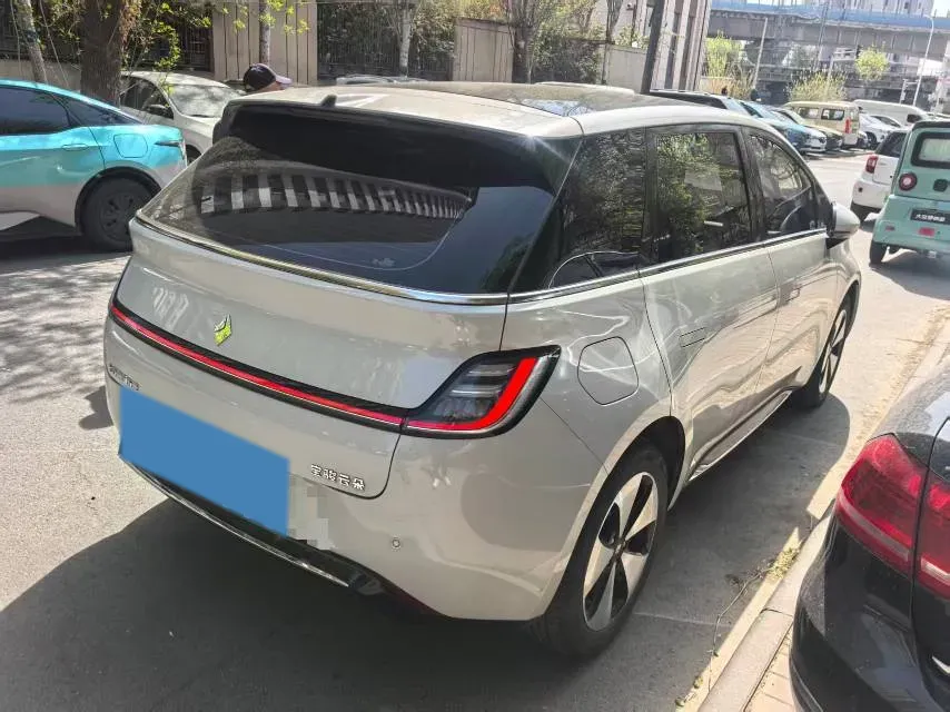 2023 BaoJun Cloud BEV 50.6KWH,autocango,china used car exporter,china ev exporter,chinese used car exporter,chinese used ev exporter