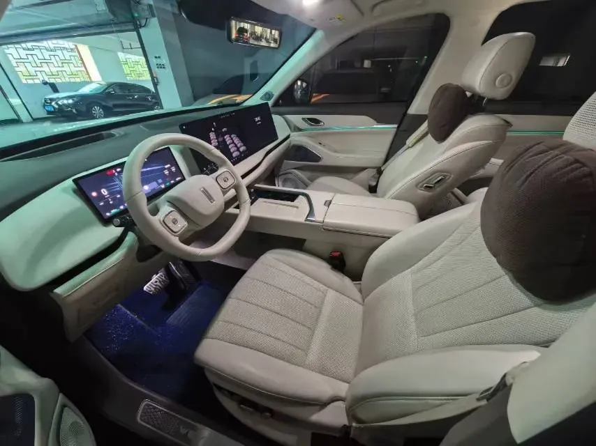 2025 WEY BlueMountain 1.5T 170HP L4 4DHT PHEV 44.5KWH,autocango,china used car exporter,china ev exporter,chinese used car exporter,chinese used ev exporter