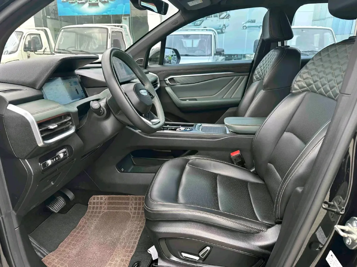 2023 Geely Okavango L 2.0T 218HP L4 7DCT,autocango,china used car exporter,china ev exporter,chinese used car exporter,chinese used ev exporter