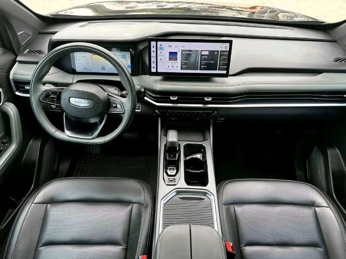 2023 Geely Okavango L 2.0T 218HP L4 7DCT,autocango,china used car exporter,china ev exporter,chinese used car exporter,chinese used ev exporter