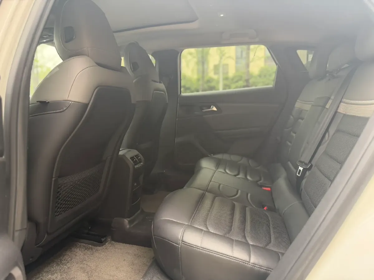 2022 Citroen C5 X 1.6T 175HP L4 8AT,autocango,china used car exporter,china ev exporter,chinese used car exporter,chinese used ev exporter