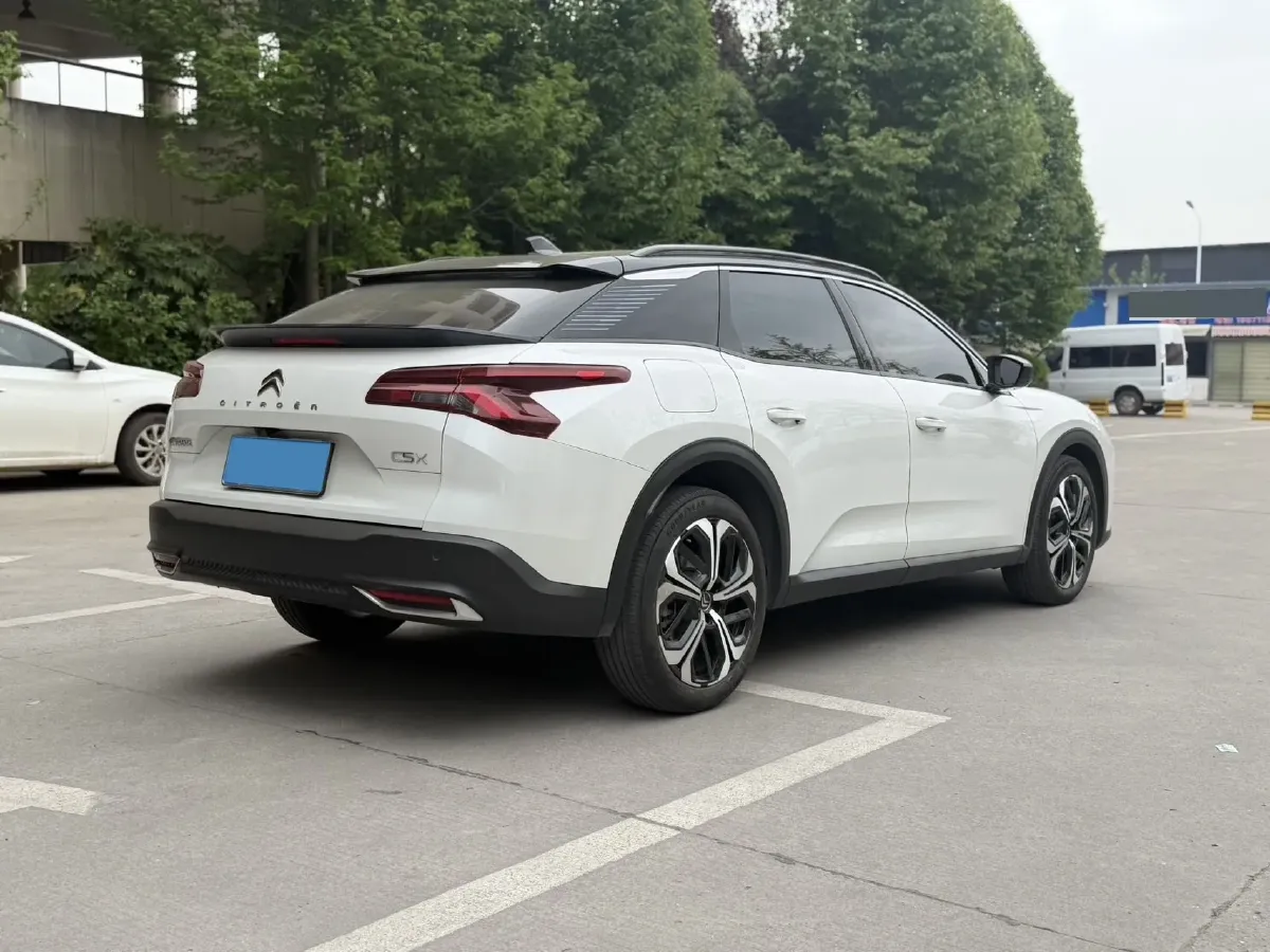 2022 Citroen C5 X 1.6T 175HP L4 8AT,autocango,china used car exporter,china ev exporter,chinese used car exporter,chinese used ev exporter