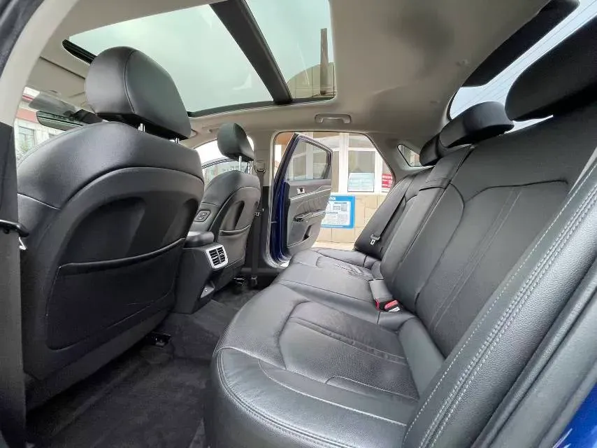 2020 Kia K5 2.0T 240HP L4 8AT,autocango,china used car exporter,china ev exporter,chinese used car exporter,chinese used ev exporter