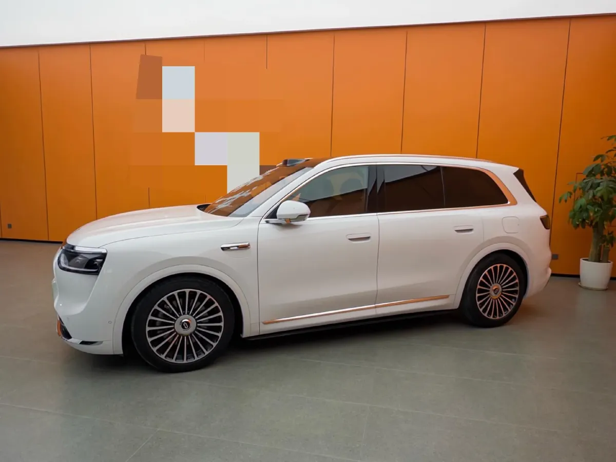 2025 AITO AITO M8 REEV 160HP REEV 53.4KWH,autocango,china used car exporter,china ev exporter,chinese used car exporter,chinese used ev exporter