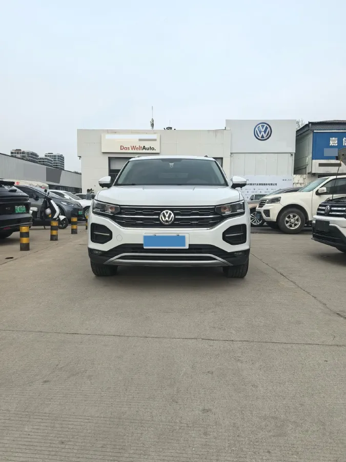 2019 Jeep Cherokee 2.0T 234HP L4 9AT,autocango,china used car exporter,china ev exporter,chinese used car exporter,chinese used ev exporter