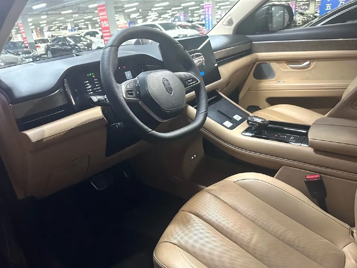 2022 Volvo S60 2.0T 197HP L4 8AT,autocango,china used car exporter,china ev exporter,chinese used car exporter,chinese used ev exporter