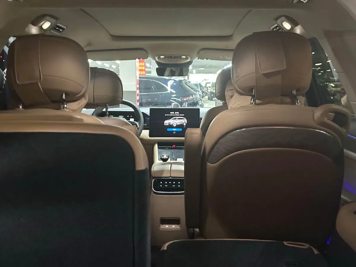 2022 Volvo S60 2.0T 197HP L4 8AT,autocango,china used car exporter,china ev exporter,chinese used car exporter,chinese used ev exporter