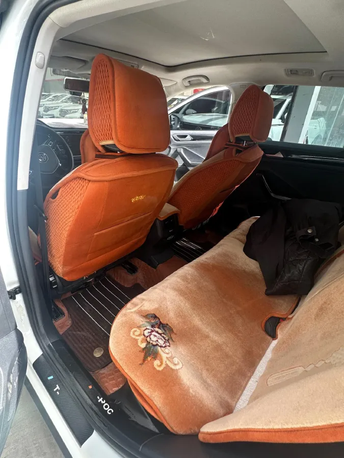 2021 Volkswagen T-Roc 1.4T 150HP L4 7DCT,autocango,china used car exporter,china ev exporter,chinese used car exporter,chinese used ev exporter