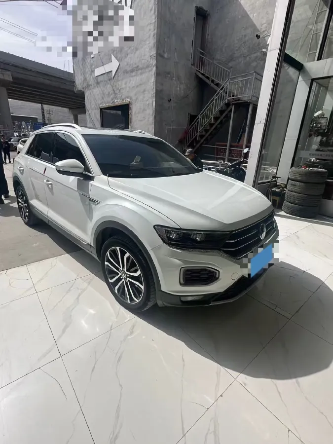 2021 Volkswagen T-Roc 1.4T 150HP L4 7DCT,autocango,china used car exporter,china ev exporter,chinese used car exporter,chinese used ev exporter