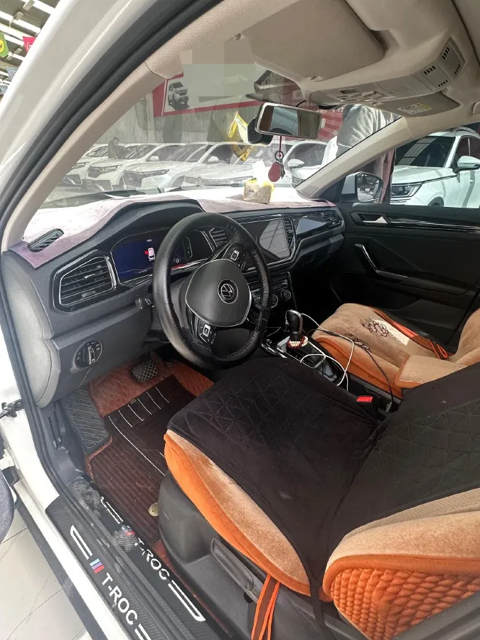 2021 Volkswagen T-Roc 1.4T 150HP L4 7DCT,autocango,china used car exporter,china ev exporter,chinese used car exporter,chinese used ev exporter