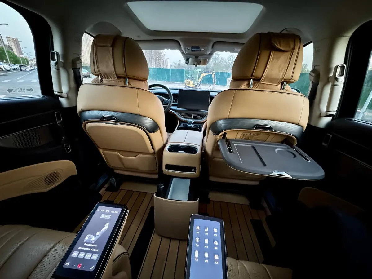 2024 Denza D9 1.5T 139HP L4 E-CVT PHEV 40KWH,autocango,china used car exporter,china ev exporter,chinese used car exporter,chinese used ev exporter