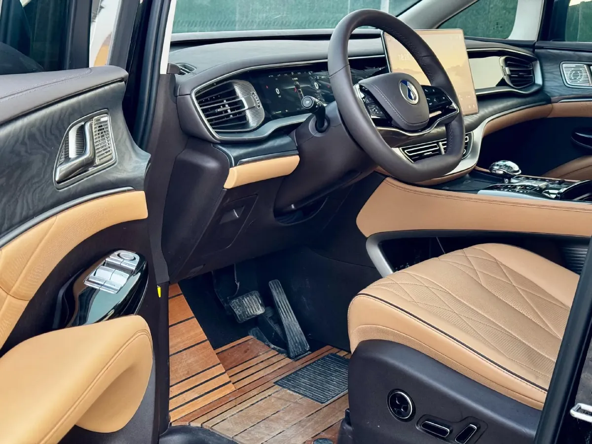 2024 Denza D9 1.5T 139HP L4 E-CVT PHEV 40KWH,autocango,china used car exporter,china ev exporter,chinese used car exporter,chinese used ev exporter