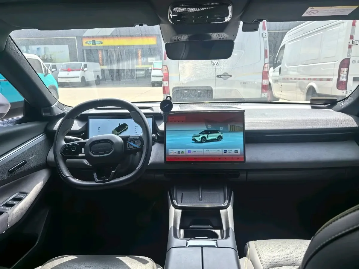 2023 LYNK&CO 08 EM-P 1.5T 163HP L4 3DHT PHEV 21.2KWH,autocango,china used car exporter,china ev exporter,chinese used car exporter,chinese used ev exporter