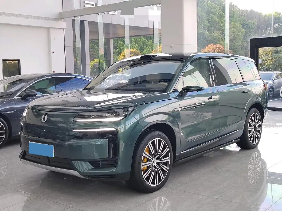 2025 Denza DenzaN9 2.0T 207HP L4 E-CVT PHEV,autocango,china used car exporter,china ev exporter,chinese used car exporter,chinese used ev exporter