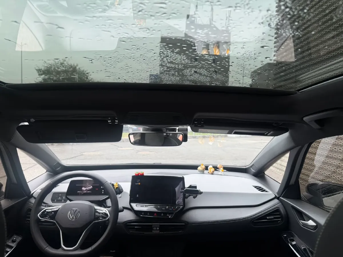 2024 Volkswagen ID.3 BEV 52.8KWH,autocango,china used car exporter,china ev exporter,chinese used car exporter,chinese used ev exporter