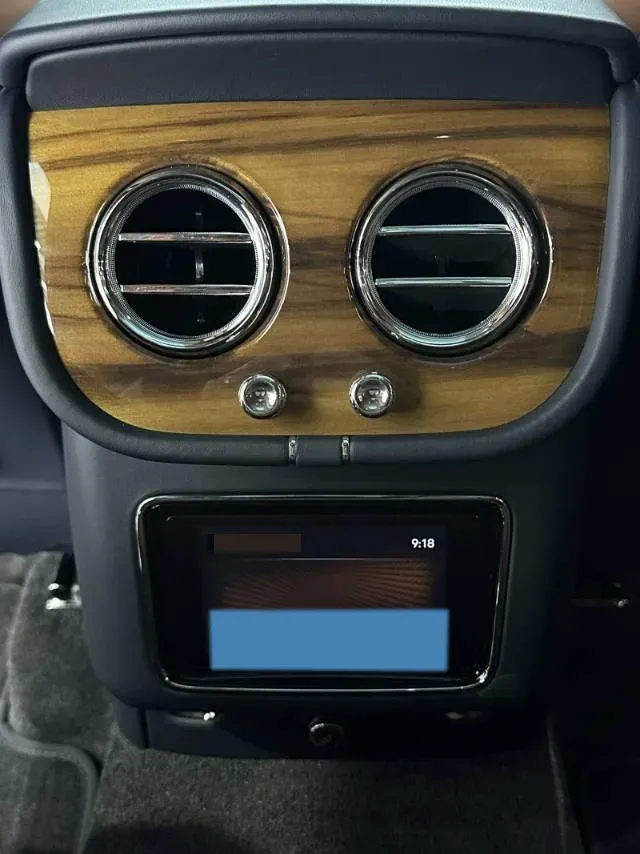 2021 Bentley Bentayga 4.0T 550HP V8 8AT,autocango,china used car exporter,china ev exporter,chinese used car exporter,chinese used ev exporter