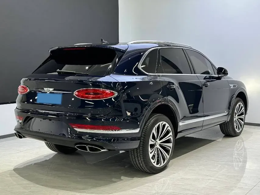 2021 Bentley Bentayga 4.0T 550HP V8 8AT,autocango,china used car exporter,china ev exporter,chinese used car exporter,chinese used ev exporter