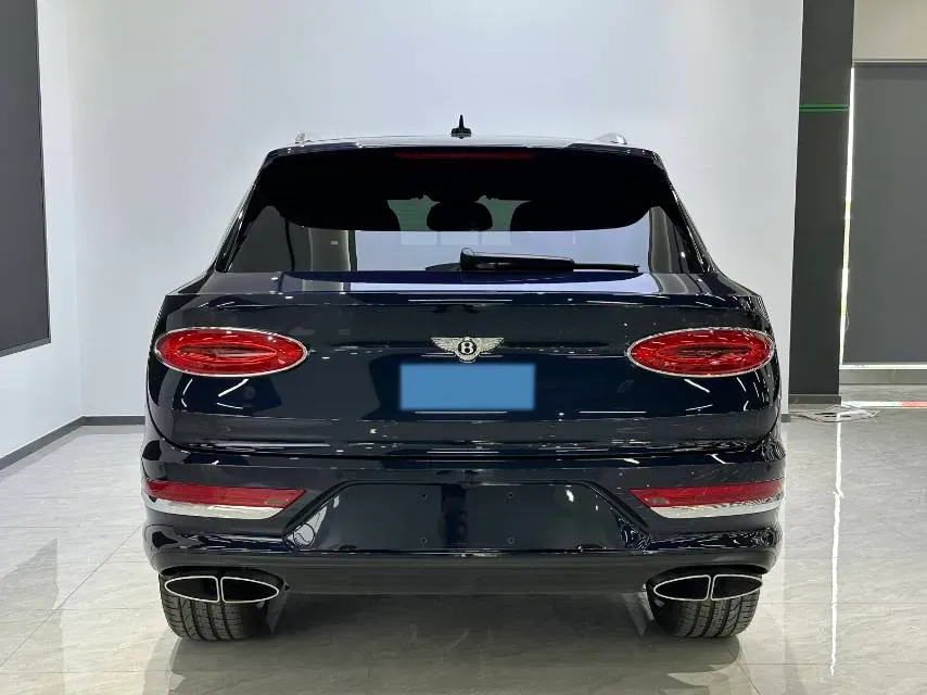 2021 Bentley Bentayga 4.0T 550HP V8 8AT,autocango,china used car exporter,china ev exporter,chinese used car exporter,chinese used ev exporter