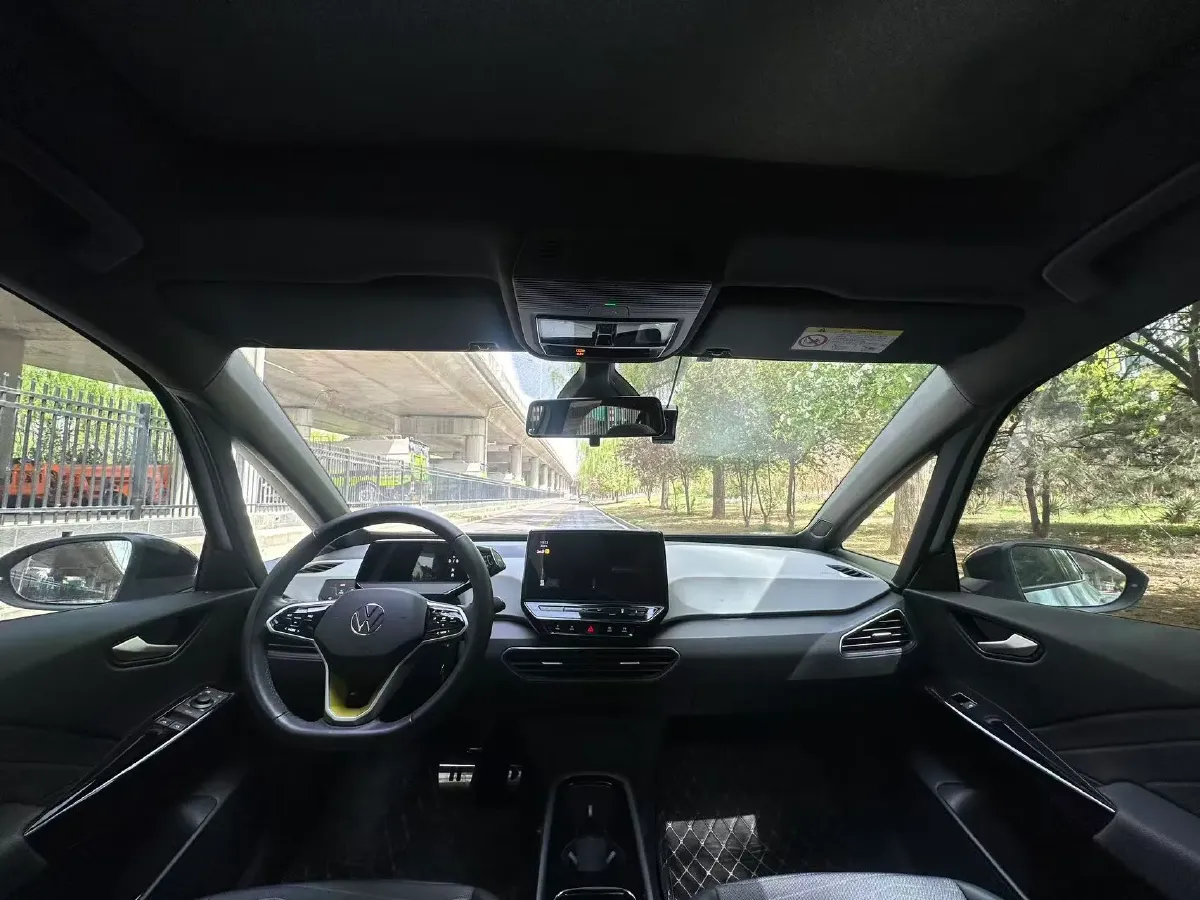 2023 Volkswagen ID.3 BEV 52.8KWH,autocango,china used car exporter,china ev exporter,chinese used car exporter,chinese used ev exporter