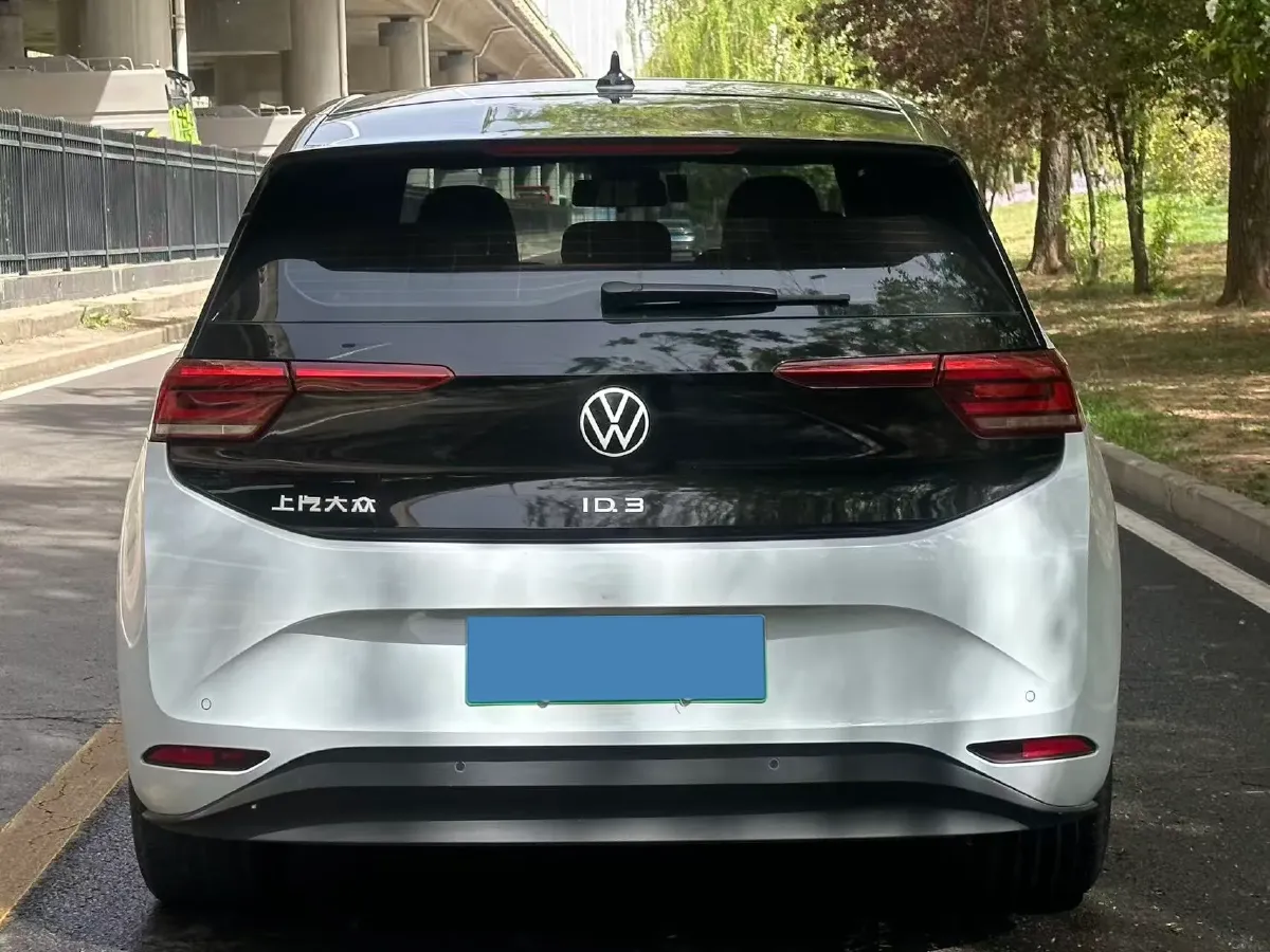 2023 Volkswagen ID.3 BEV 52.8KWH,autocango,china used car exporter,china ev exporter,chinese used car exporter,chinese used ev exporter