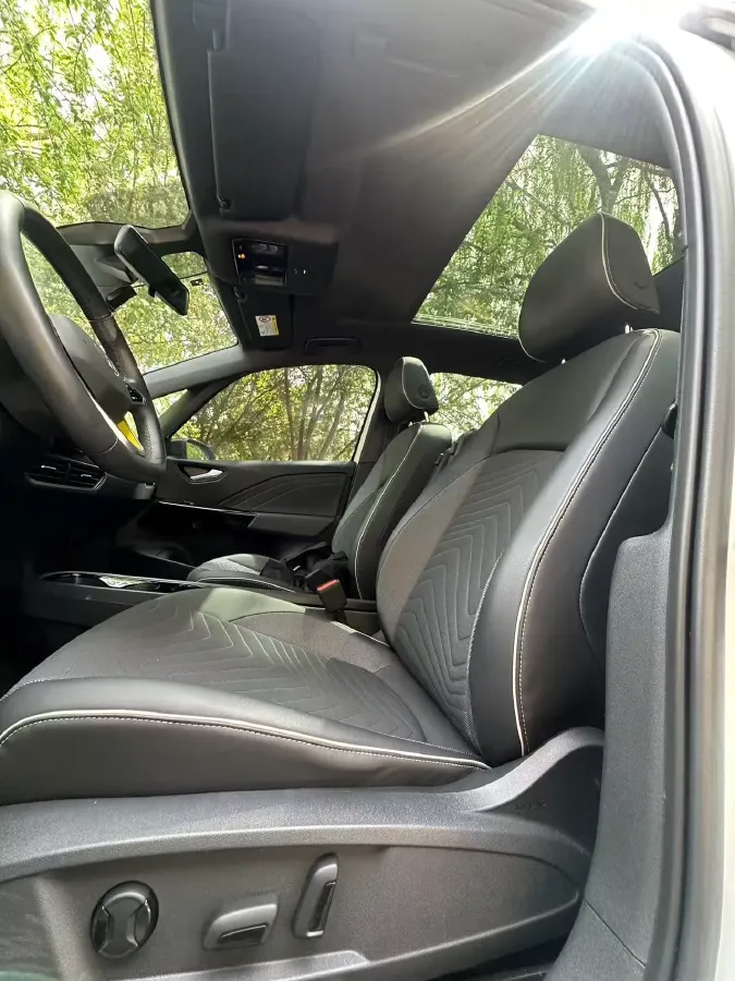 2023 Volkswagen ID.3 BEV 52.8KWH,autocango,china used car exporter,china ev exporter,chinese used car exporter,chinese used ev exporter