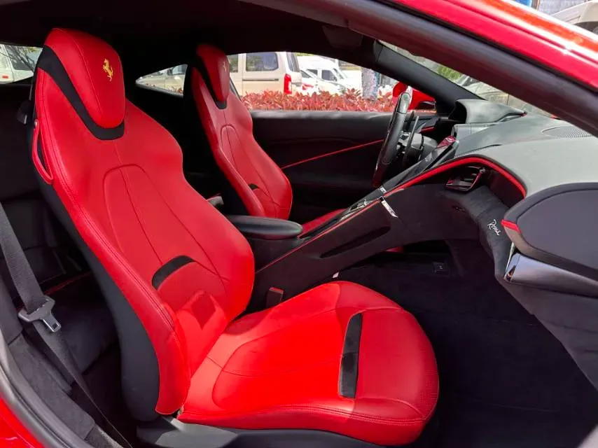 2020 Ferrari Roma 3.9T 620HP V8 8DCT,autocango,china used car exporter,china ev exporter,chinese used car exporter,chinese used ev exporter